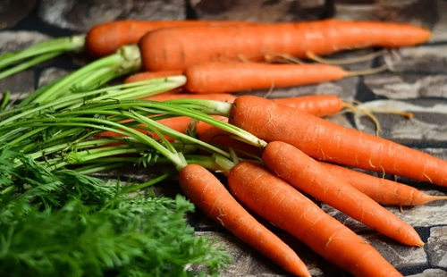 src=http%3A%2F%2Fhk.best-wallpaper.net%2Fwallpaper%2F1366x768%2F1708%2FCarrots-vegetables_1366x768.jpg&refer=http%3A%2F%2Fhk.best-wallpaper.webp.jpg