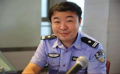 武漢交警大隊(duì)電話、上班時(shí)間
