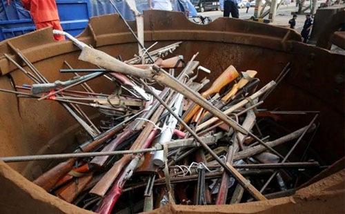 湖北舉行非法槍爆物品集中銷毀活動(dòng)