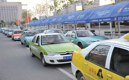 2019武漢開展打擊出租車違法營(yíng)運(yùn)行為整治行動(dòng)
