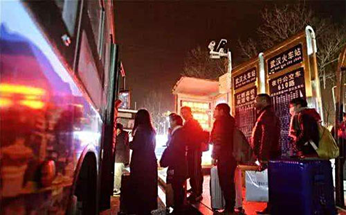 武漢晚上公交車有哪些到幾點 武漢公交車晚上刷卡多少錢