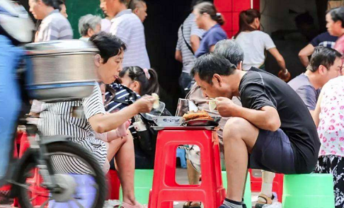 武漢哪里過早比較熱鬧有特色