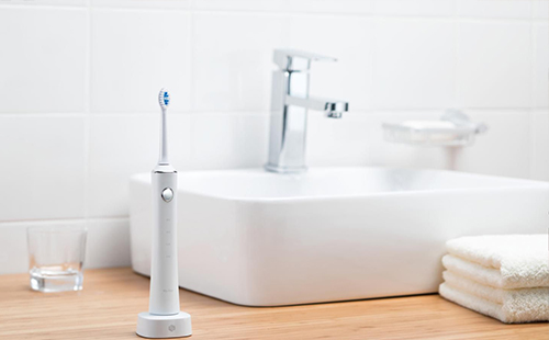 電動牙刷和普通牙刷哪個好 飛利浦OralB哪個牌子好