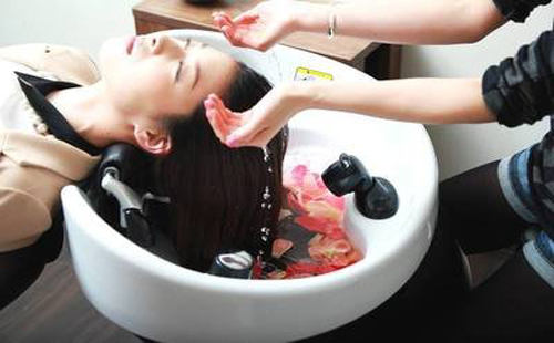頭發(fā)生長速度怎么加快 這3種方法快速生發(fā)