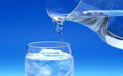 秋天換季皮膚干燥過敏怎么辦 秋天皮膚保濕補(bǔ)水方法