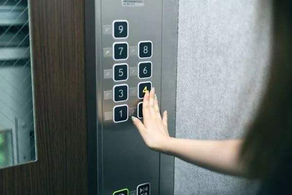 復(fù)工后在公司怎么做防疫措施_電梯_食堂_宿舍
