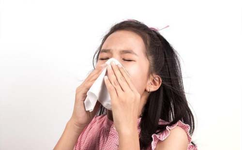 冬天為什么會(huì)不自覺的流清鼻涕水