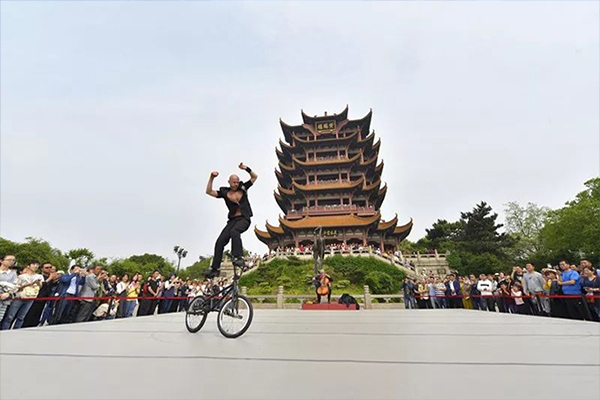 武漢五一人多熱鬧的購物街有哪些