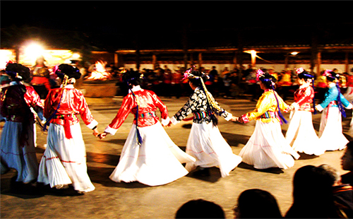 木蘭草原篝火晚會(huì)幾點(diǎn)開(kāi)始（價(jià)格+多久+收費(fèi)+幾點(diǎn)結(jié)束）