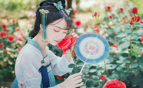 武漢楚韻流年漢服怎么樣 楚韻流年漢藝館的漢服多少錢