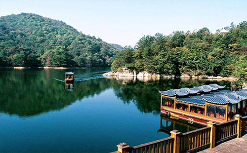 木蘭天池別墅價格 木蘭天池風(fēng)景區(qū)酒店價格