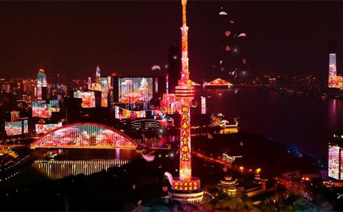 2023武漢櫻花主題長(zhǎng)江燈光秀時(shí)間及最佳觀賞點(diǎn)