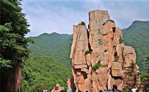 湖北神農架風景區(qū)旅游攻略 武漢去神農架怎么坐車(免票政策+交通+景點)