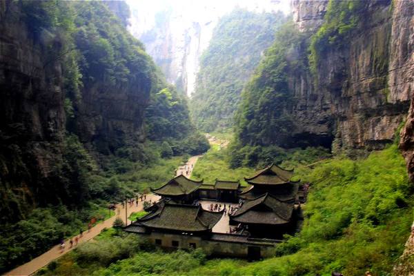 重慶武隆景區(qū)2月22日恢復(fù)開園 全年對醫(yī)護人員免門票