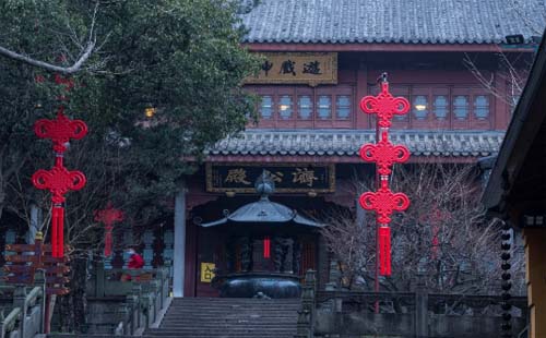 2021年杭州靈隱寺免費開放時間一覽