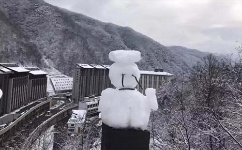 湖北神農(nóng)架第二屆堆雪人大賽開啟（報(bào)名方式+投稿時(shí)間）
