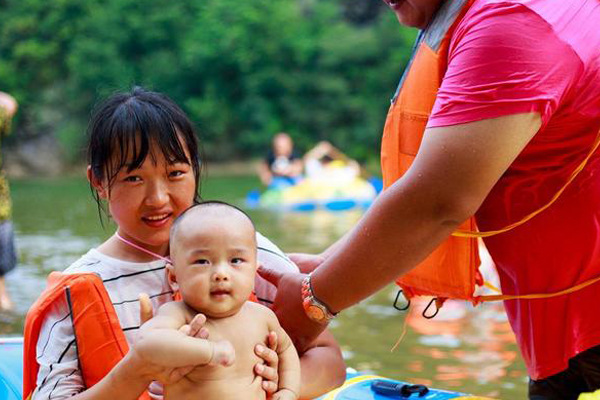 京山鴛鴦溪漂流適合小孩子去嗎