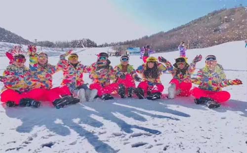 湖北神農(nóng)架國(guó)際滑雪場(chǎng)價(jià)格2019-2020（門票+教練+租賃裝備）