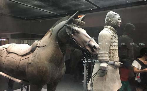 2021西安兵馬俑可以帶吃的進去嗎