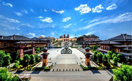 襄陽(yáng)漢城景區(qū)好玩嗎