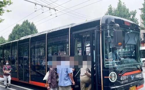 武漢透明的公交車是哪路